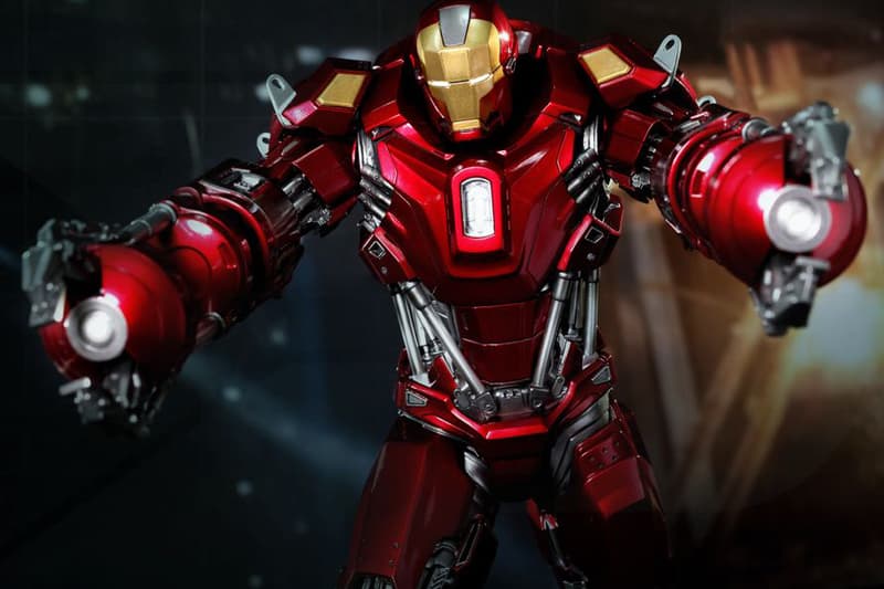 Hot Toys Iron Man 3 Red Snapper Mark XXXV 限量珍藏版玩偶