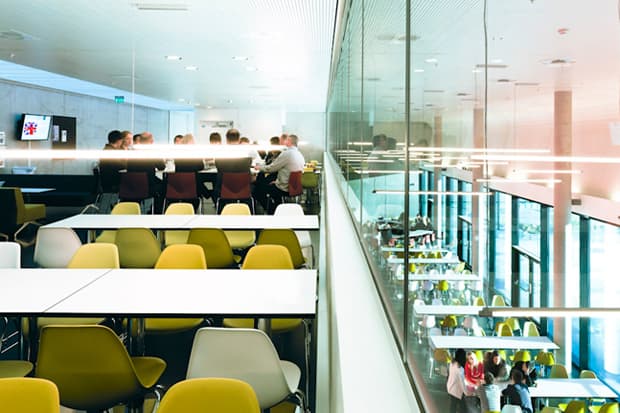 建築事務所 Link Arkitektur 打造高中學府 Nordahl Grieg High School