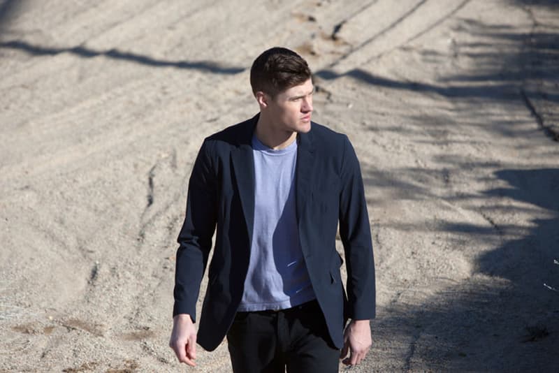 Outlier Ultralight Blazer 輕量機能夾克