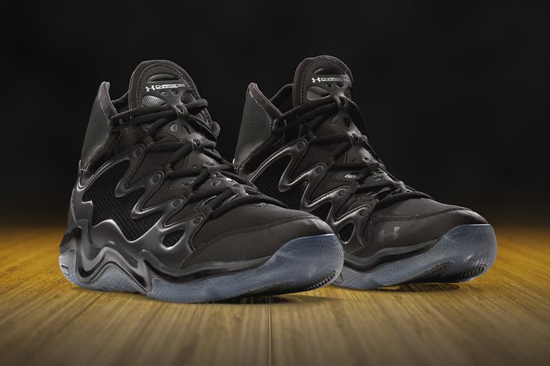 Under Armour Charge BB Low “Clean White” &amp; “Blacked Out”配色