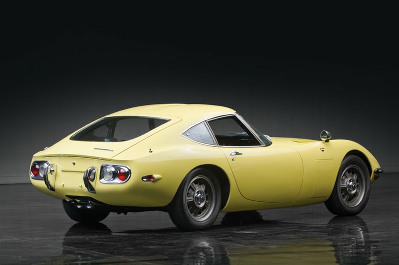 以 $120 萬美元的天價拍賣，1967 Toyota 2000GT 成爲“史上最貴的亞洲産汽車”