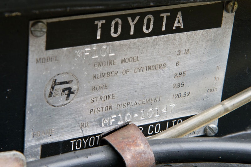 以 $120 萬美元的天價拍賣，1967 Toyota 2000GT 成爲“史上最貴的亞洲産汽車”