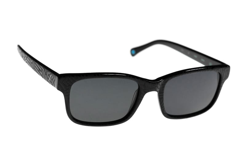 Aaron De La Cruz x LOOK/SEE 聯名太陽眼鏡