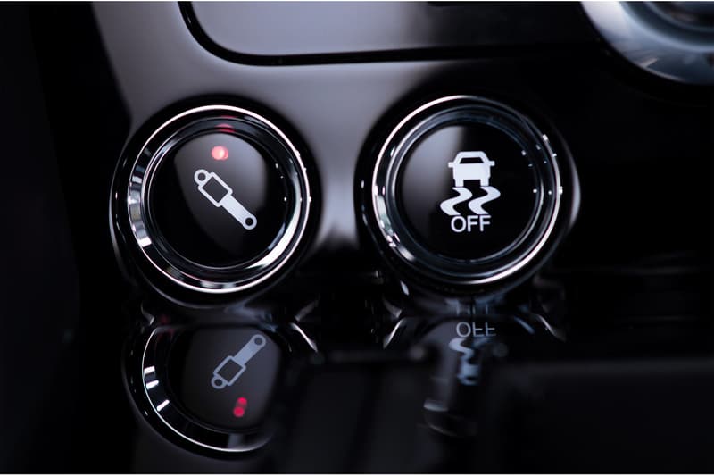 Aston Martin V12 Vantage S 車款