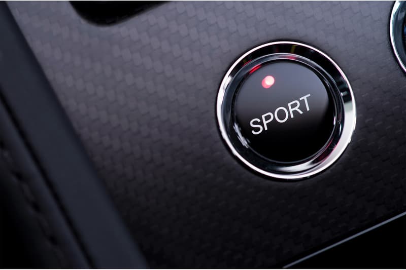 Aston Martin V12 Vantage S 車款