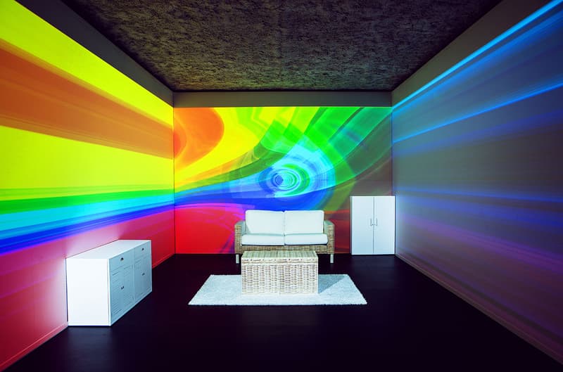 Mercedes-Benz “#Untamed. A Digital Photo Installation” Paris 攝影展覽現場回顧