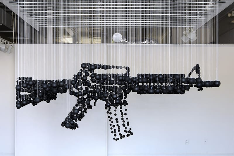 藝術家 Michael Murphy 打造大型藝術裝置 “Damage”