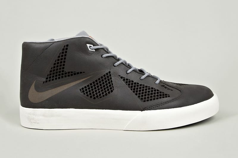 Nike LeBron X NSW Lifestyle NRG "Night Stadium" 鞋款