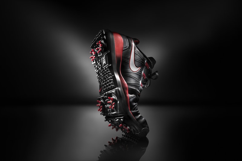 Nike TW’14 - Tiger Woods 專屬高爾夫球鞋