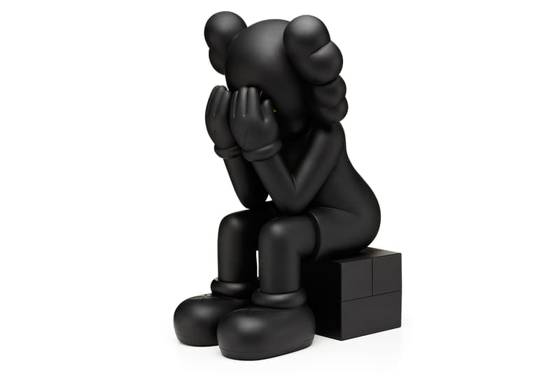 OriginalFake 推出 KAWS Companion “Passing Through” 系列公仔