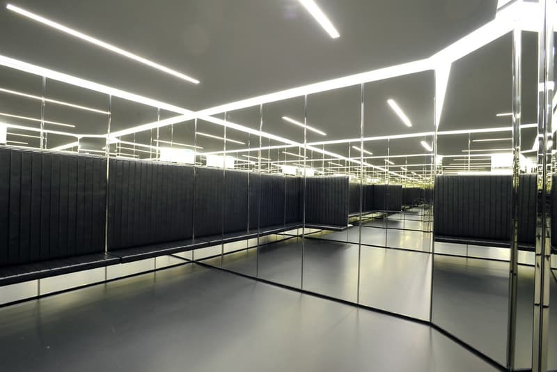 Saint Laurent 在巴黎 Avenue Montaigne 蒙田大道開設全球最大旗艦店