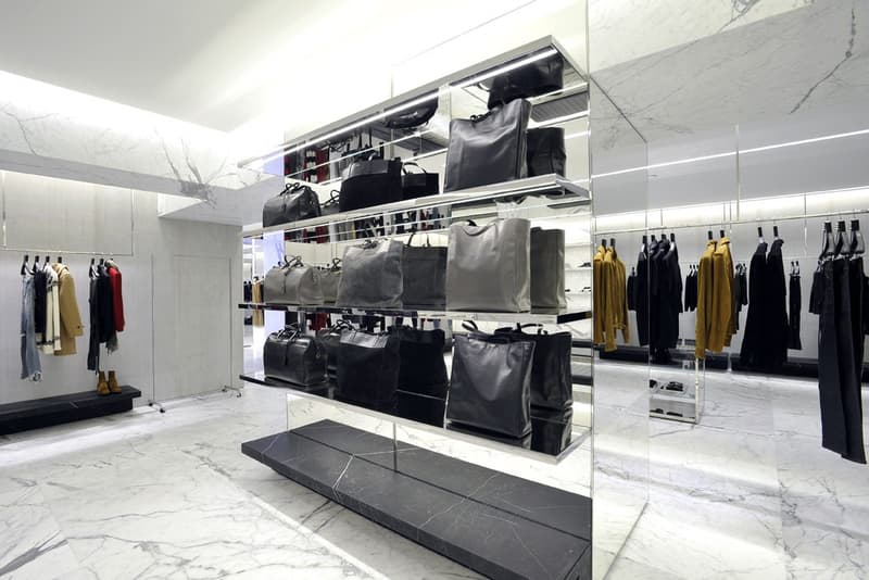 Saint Laurent 在巴黎 Avenue Montaigne 蒙田大道開設全球最大旗艦店