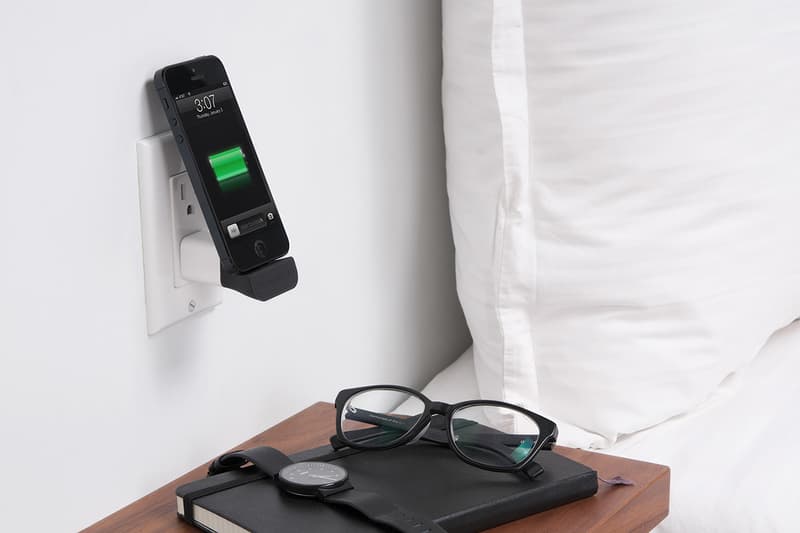 The MiniDock for iPhone 5 直立式充電器