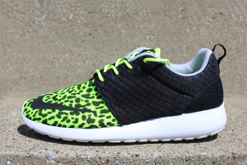 Nike 推出豹紋 Roshe Run FB 跑鞋