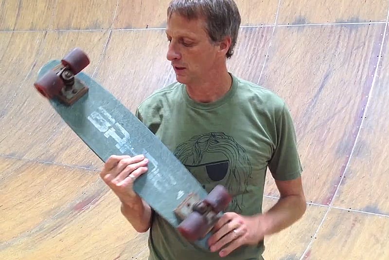 Tony Hawk 捐出人生第一塊滑板 最後表演視頻釋出