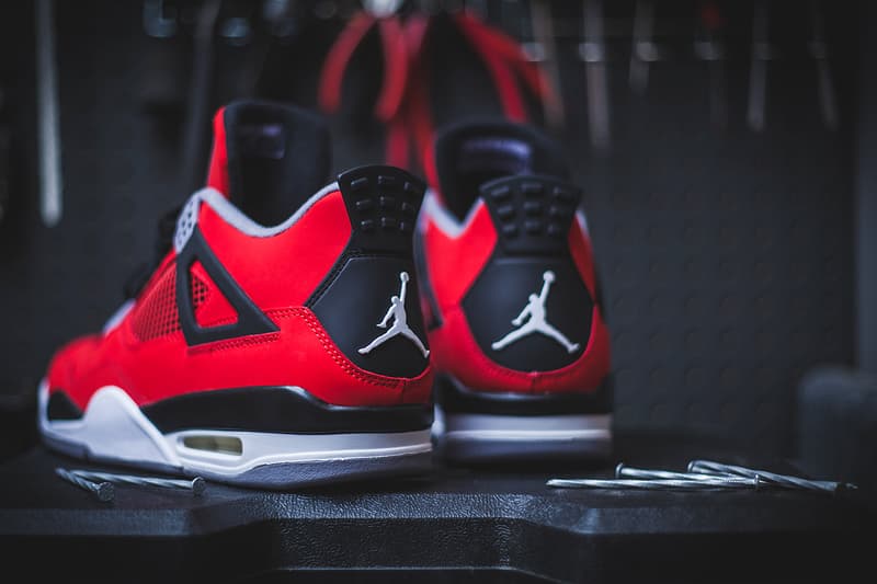 Air Jordan 4 Retro “Toro Bravo” 鞋款