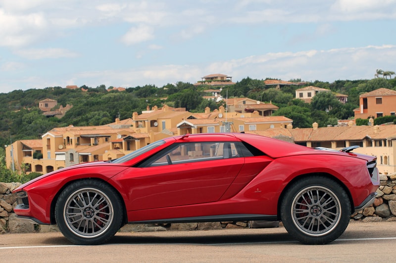 Italdesign Giugiaro 全新概念車型「Parcour」