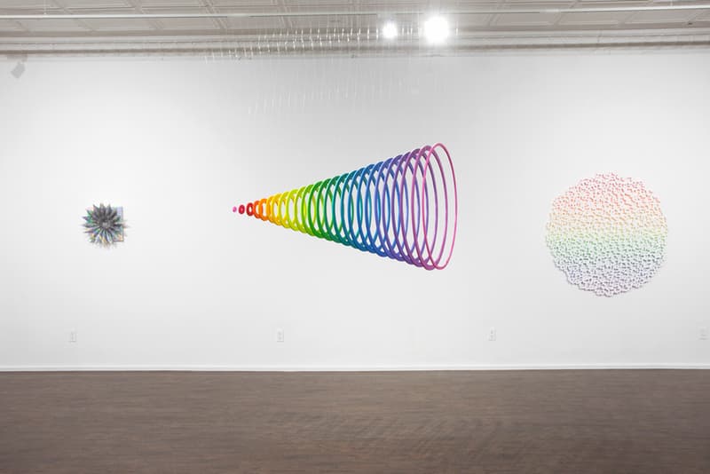 Jen Stark 於 Cooper Cole 舉辦 “Vortextural” 個人展覽