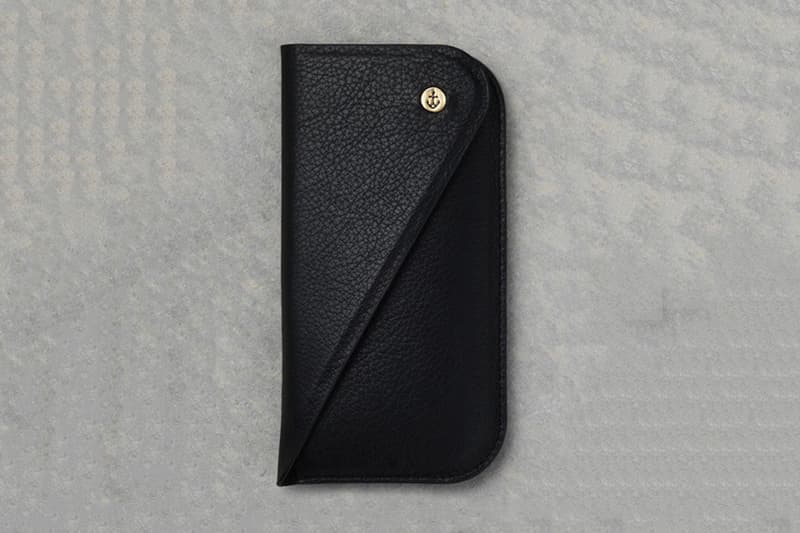 Kate Moss 發佈 “Fashion Tech” 配件系列