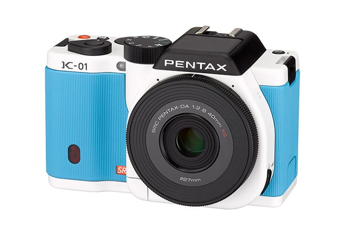 Pentax 重新推出 K-01 by Marc Newson