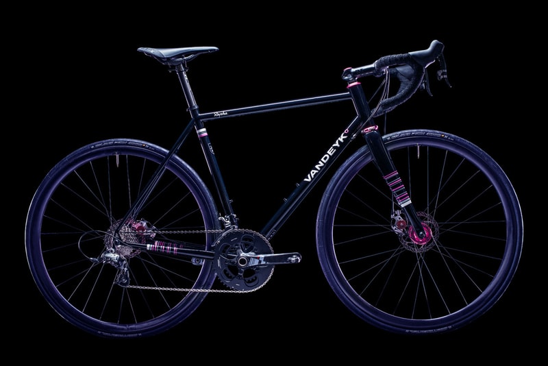 Rapha Continental x Vandeyk 聯名手工車款
