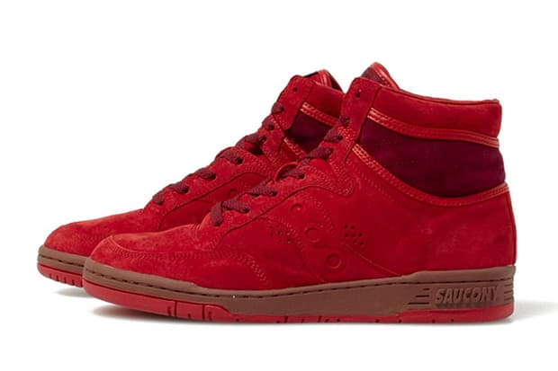White Mountaineering x Saucony 2013  秋冬 Suede Sneakers 聯名系列鞋款