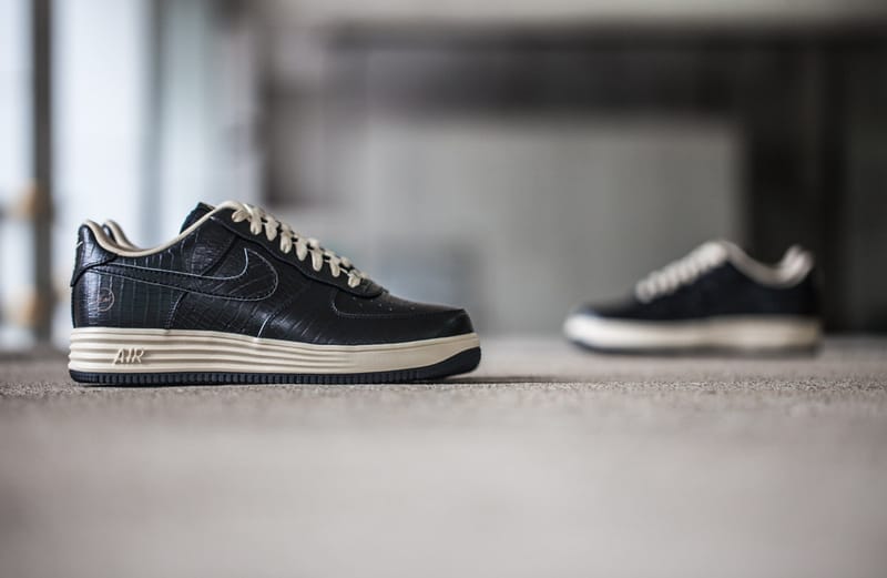近賞 Nike Air & Lunar Force 1 Low “FRAGMENT” 上海獨佔鞋履系列