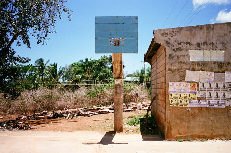 Adrian Skenderovic 鏡頭下落後地區的籃球框