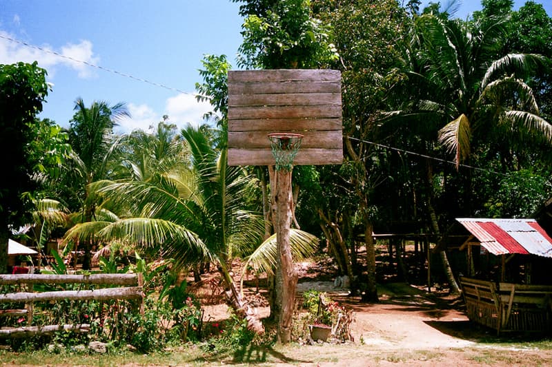 Adrian Skenderovic 鏡頭下落後地區的籃球框