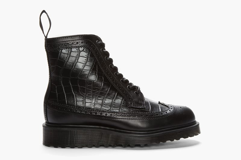 Dr. Martens Black Croc-Embossed Leather Marcus Brogue Boots 高筒靴款