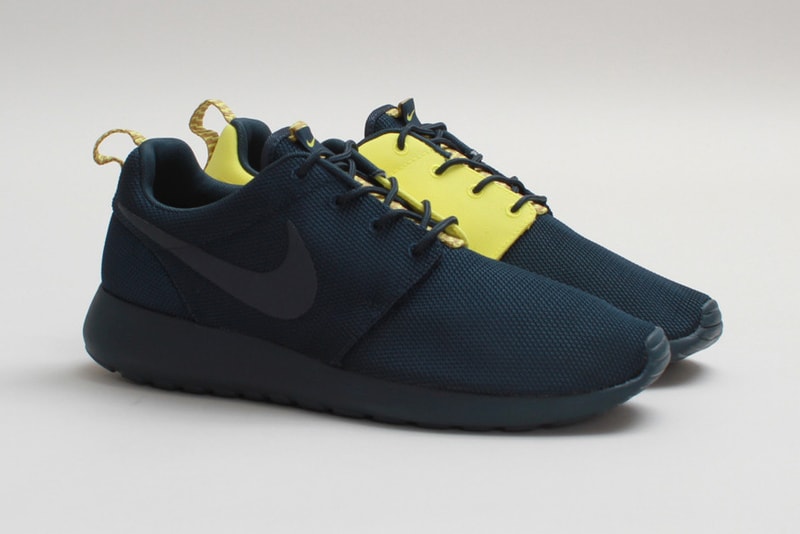 Nike 2013 夏季 Roshe Run “Split” 系列跑鞋