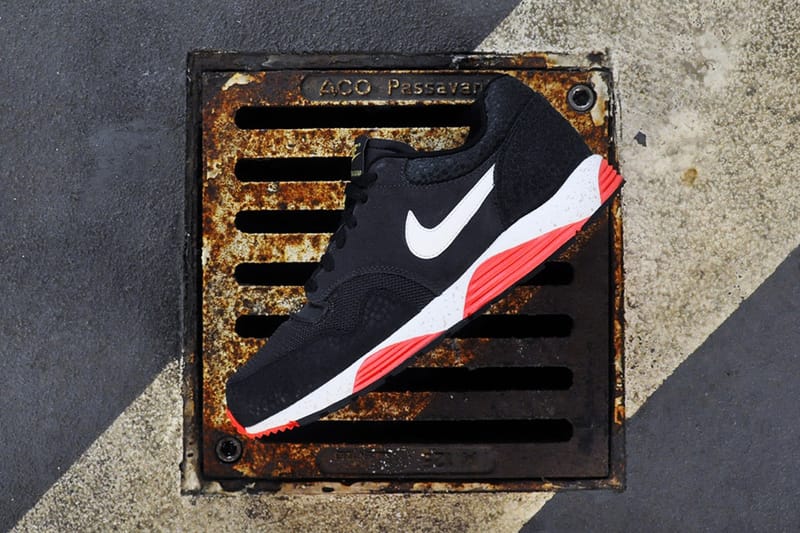 Nike Lunar Terra Safari Dark Charcoal/Black-Atomic Red 配色