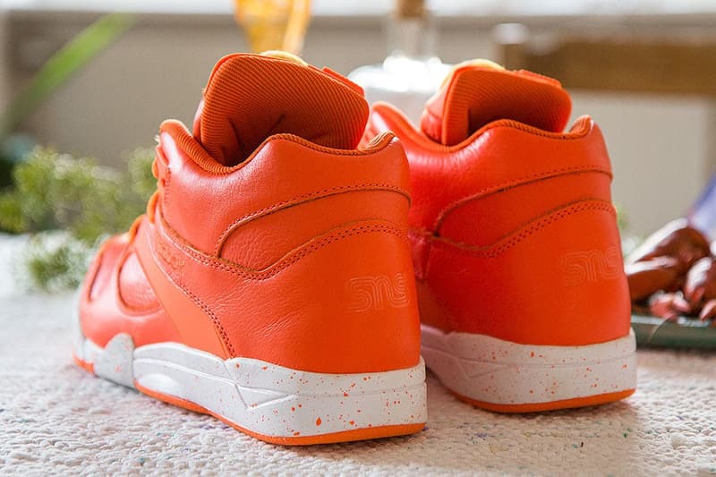 Sneakersnstuff x Reebok Court Victory Pump “Crayfish Party” 聯名鞋款