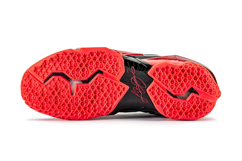 細覽 Nike LeBron 11「Away」版本