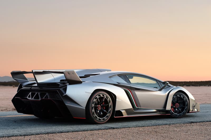跟隨 Autoblog 走近價值 $470 萬美元的 Lamborghini Veneno