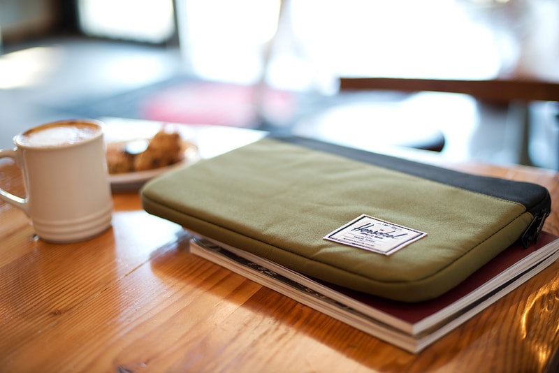 Herschel Supply Co. 2013 秋冬筆記本電腦收納包