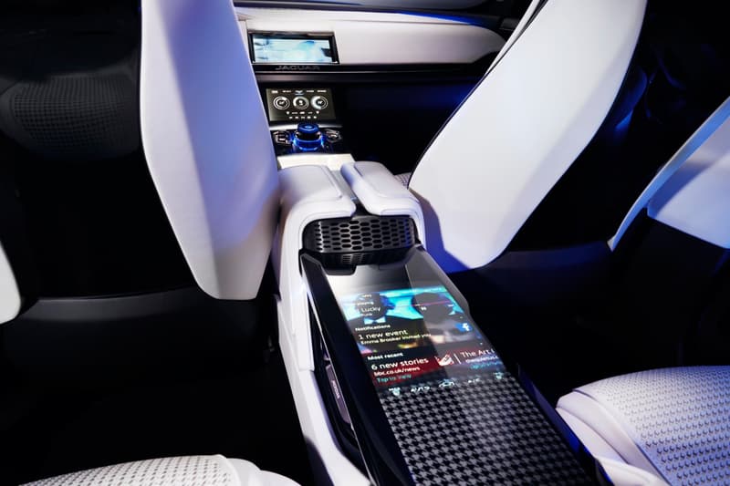 Jaguar C-X17 概念車款