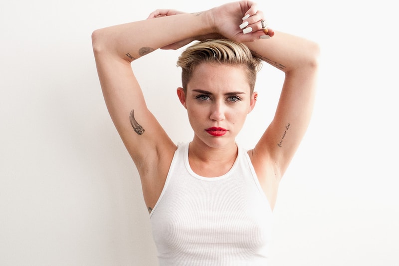 Miley Cyrus 再次造訪 Terry Richardson 攝影室拍攝全新造型照