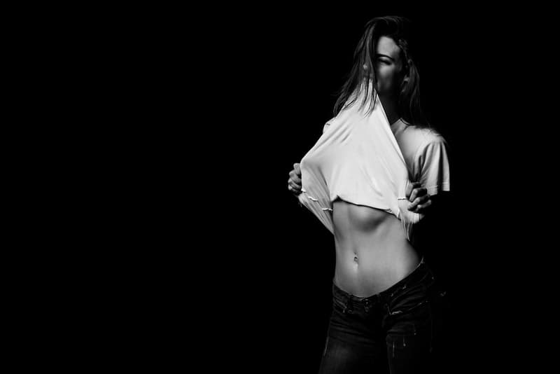 Nicholas Maggio 打造全新「Wild Hearts, Blue Jeans, and White T-shirts」攝影特輯