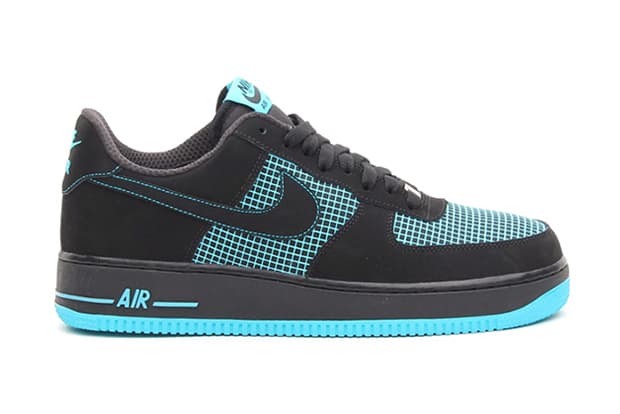 Nike Air Force 1 Black/Black/Gamma Blue 配色