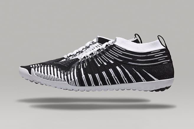 Nike Free Hyperfeel Black/White 配色