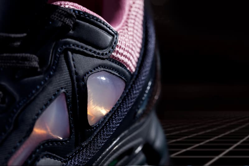 Raf Simons x adidas 2013 聯乘鞋款上架