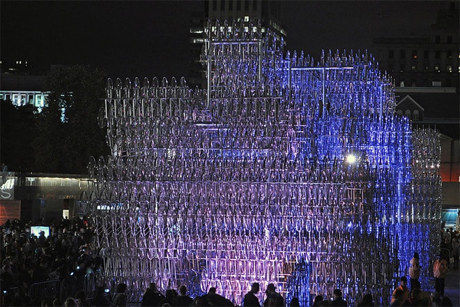 由 3000 台自行車組成的艾未未最新大型裝置藝術「Forever Bicycles」