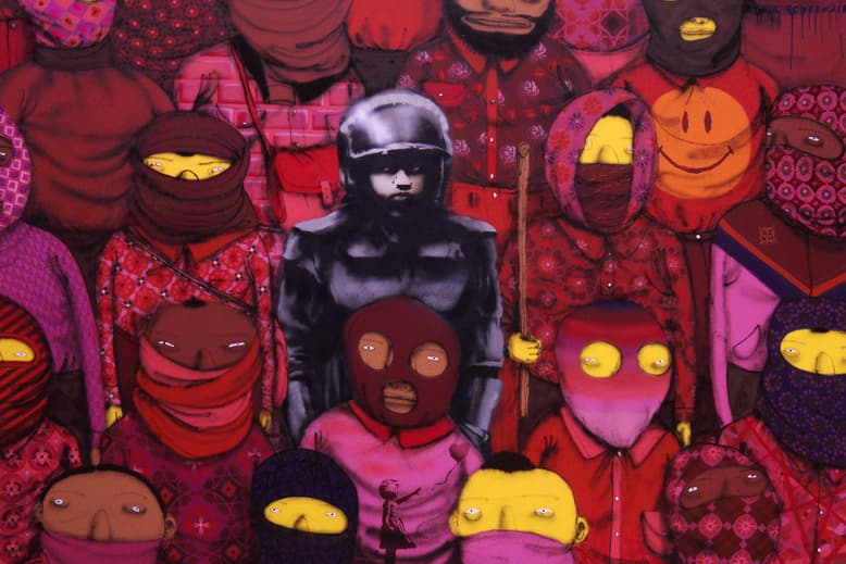 Banksy 與 Os Gemeos 合作打造藝術企劃「Better Out Than In」最新作品