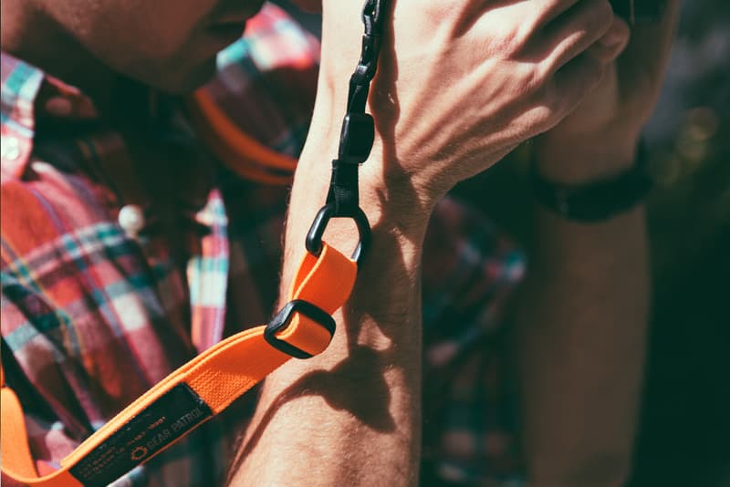 Gear Patrol x DSPTCH 聯名相機帶