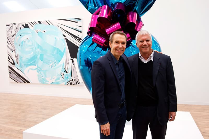 Jeff Koons 現身於倫敦舉行的 Frieze Art Fair