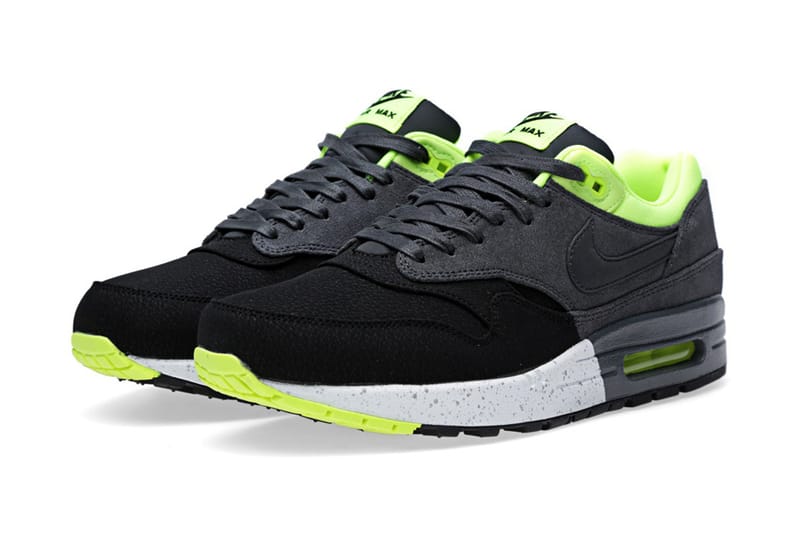 Nike Air Max 1 Premium Black/Anthracite/Volt 配色