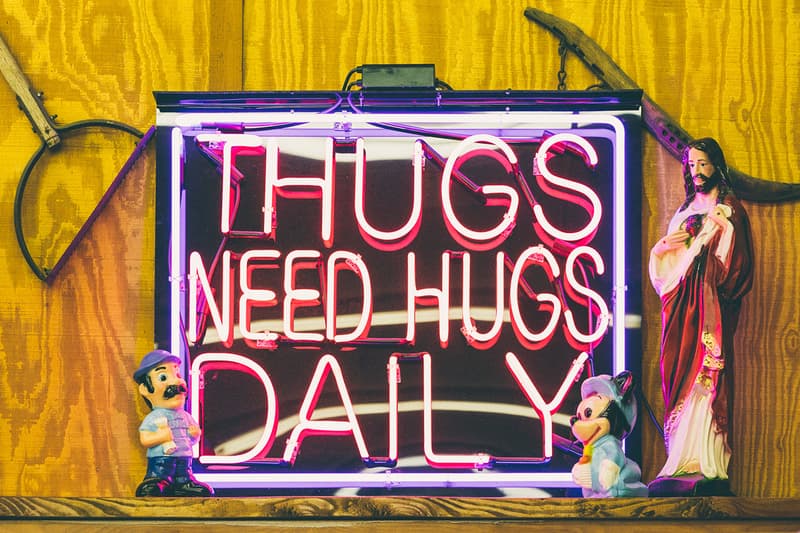 Patrick Martinez 於洛杉磯超市中展出藝術裝置「Break Bread」