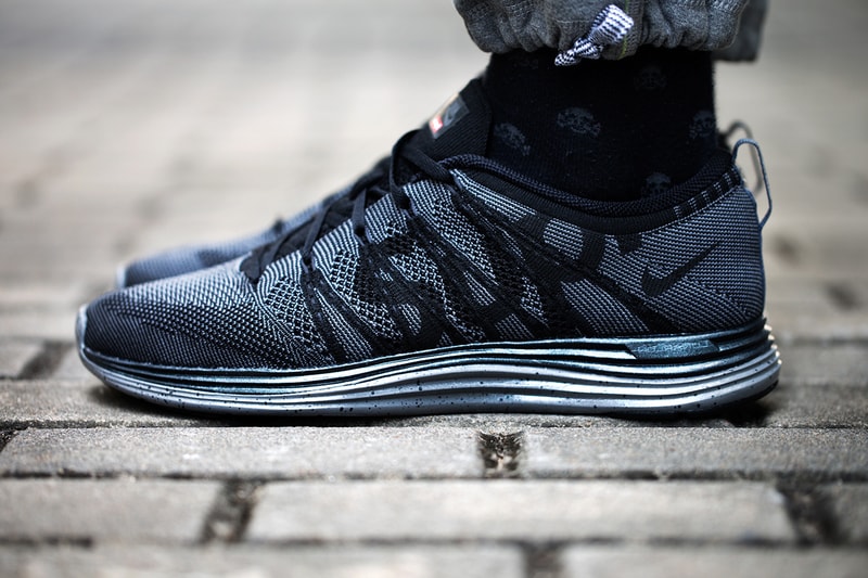 Supreme x Nike Flyknit Lunar 1+ 聯名鞋款細節一覽