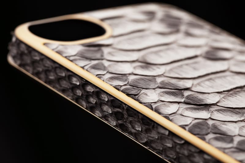 ADOPTED x Barneys New York 聯名獨占手機殼